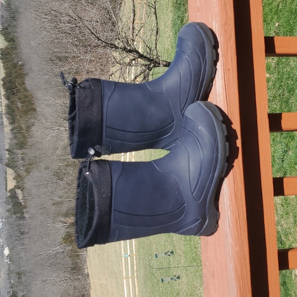 Kamik youth 4 insulated rubber boot